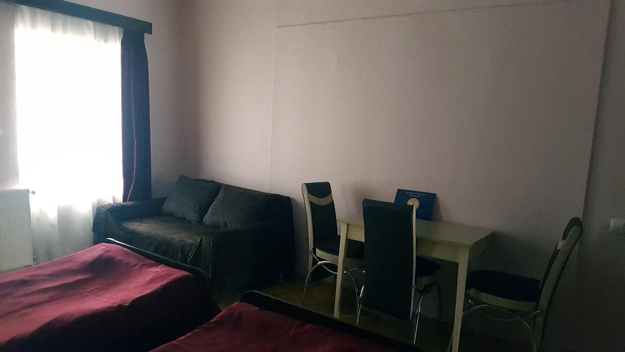 Homestay Nika Tbilisi Eksteriør billede