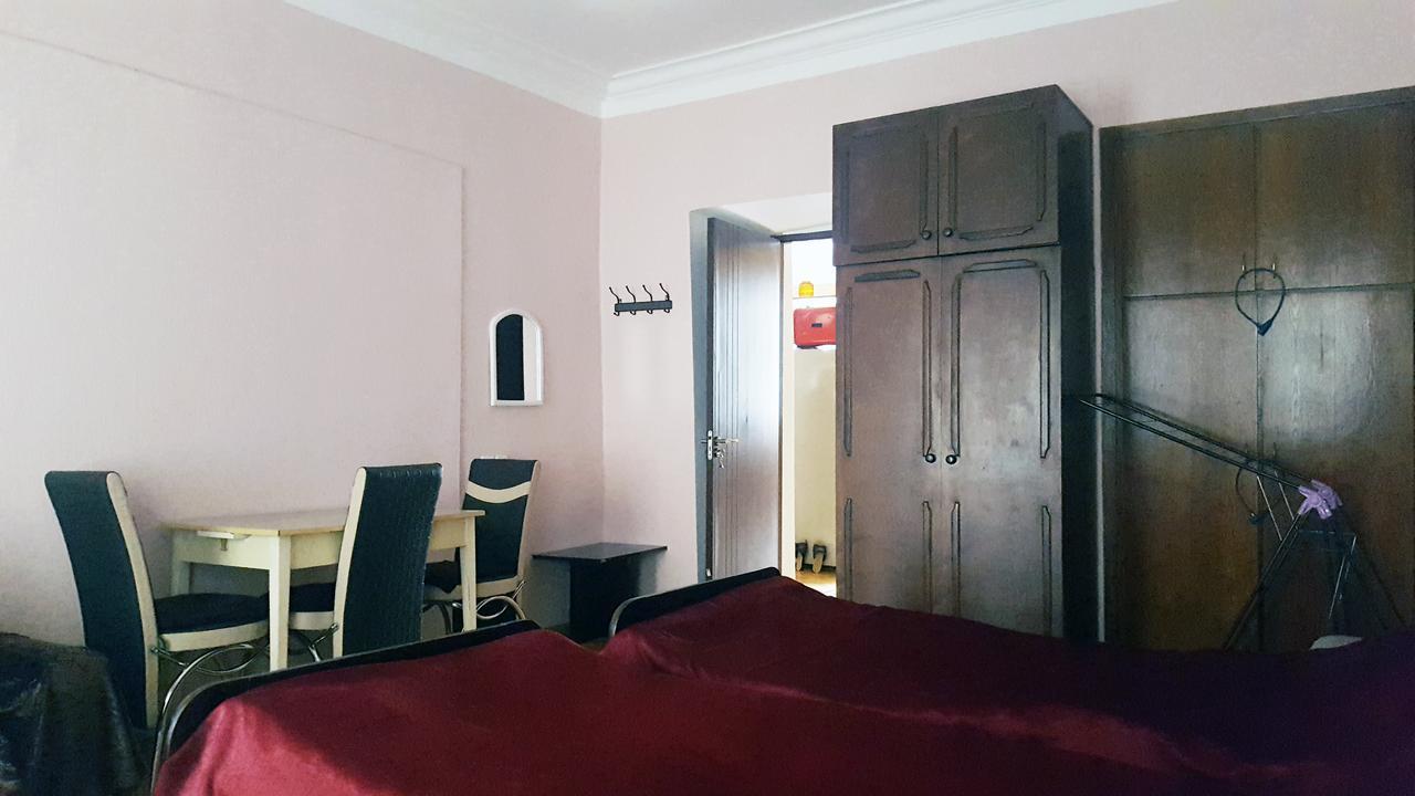 Homestay Nika Tbilisi Eksteriør billede